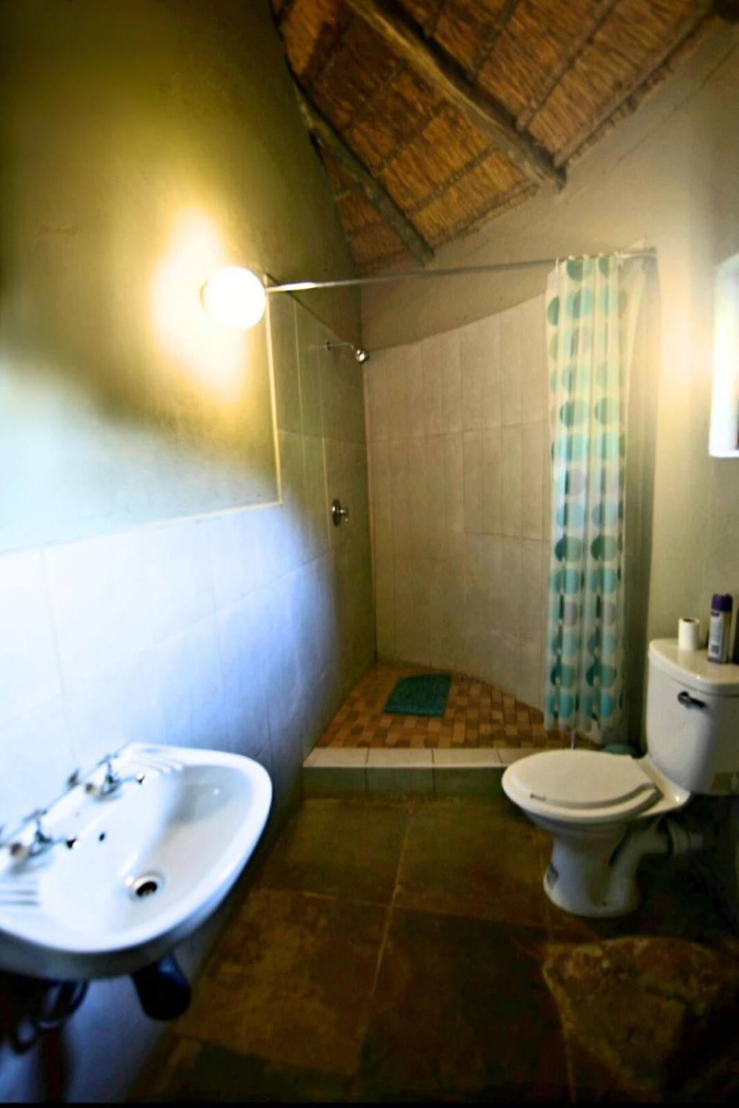 Hostal Sobantu Guest Farm Piggs Peak Exterior foto